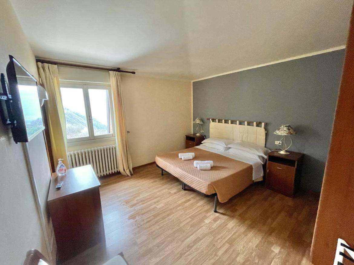 Hotel Ristorante La Sorgente Plesio Eksteriør bilde